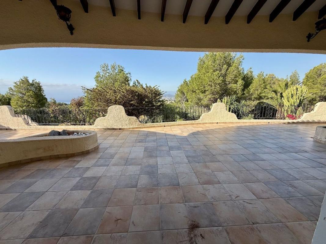 Properties for sale and rent in Spain photo 3