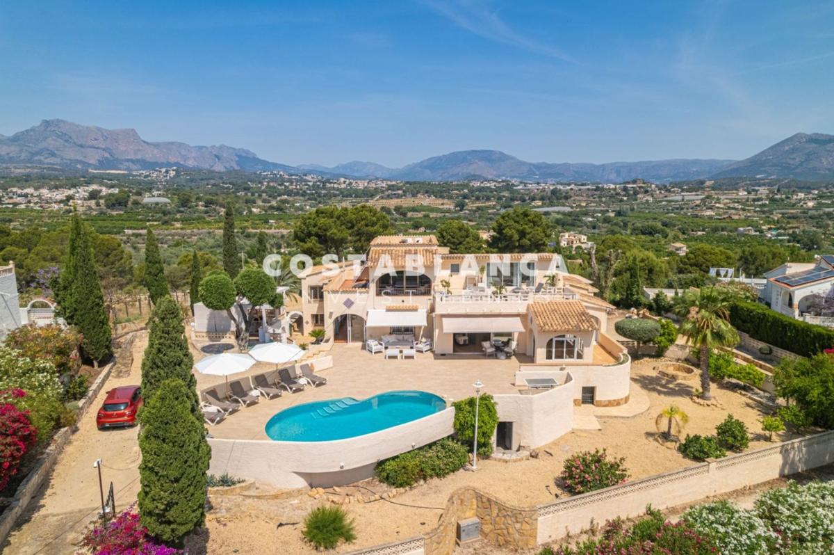 Sale of independent chalet in Casa o chalet en Partida el Planet, Altea Pueblo, Altea, Altea
 photo 3