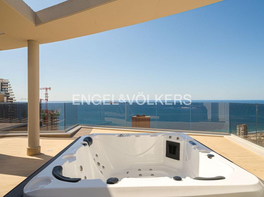 Продажа дуплекса на Dúplex en Avenida Puerto Rico, Playa de Poniente, Benidorm, Бенидорм photo 1