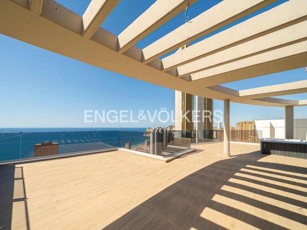 Продажа дуплекса на Dúplex en Avenida Puerto Rico, Playa de Poniente, Benidorm, Бенидорм photo 3