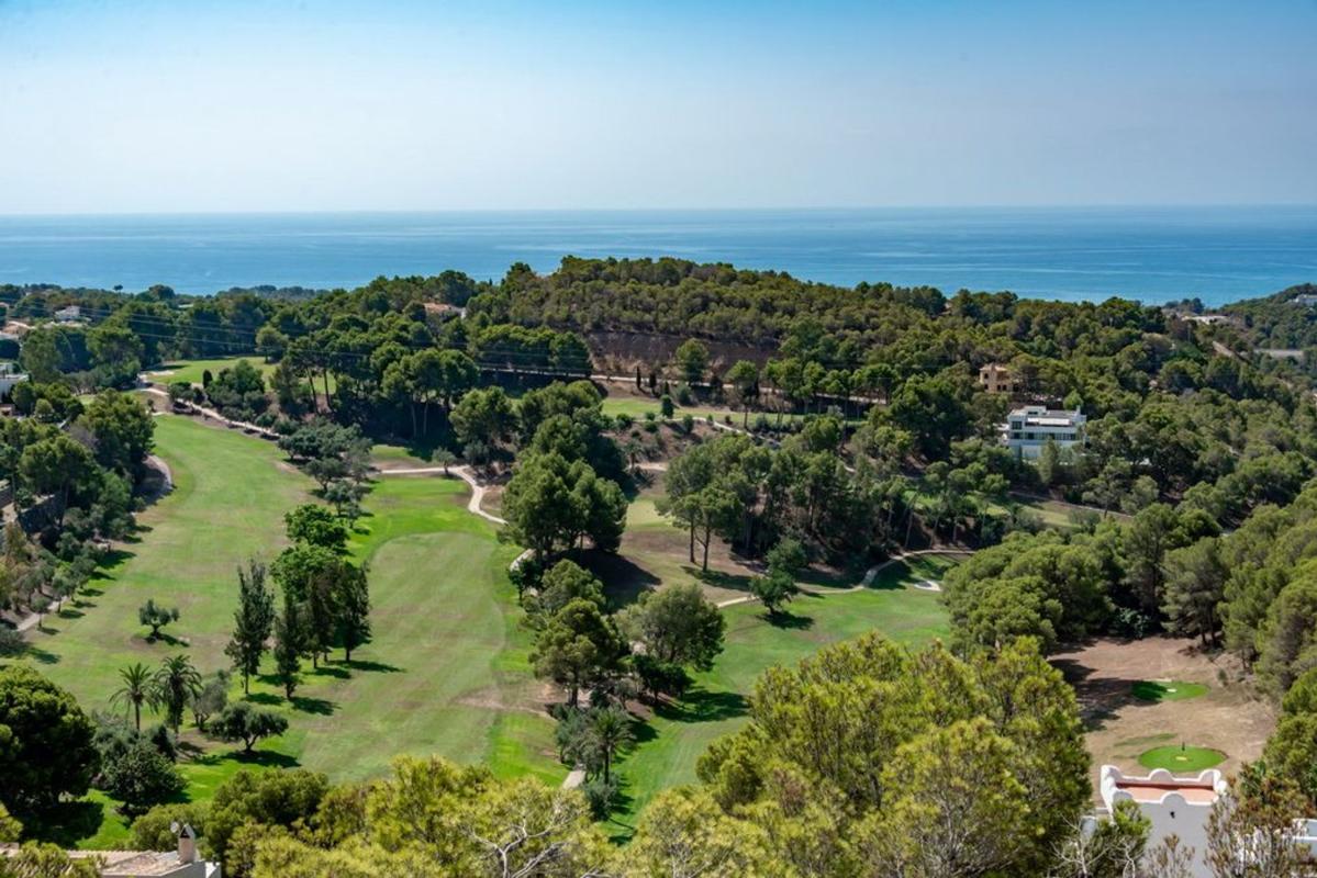 Properties for sale and rent in Spain photo 4