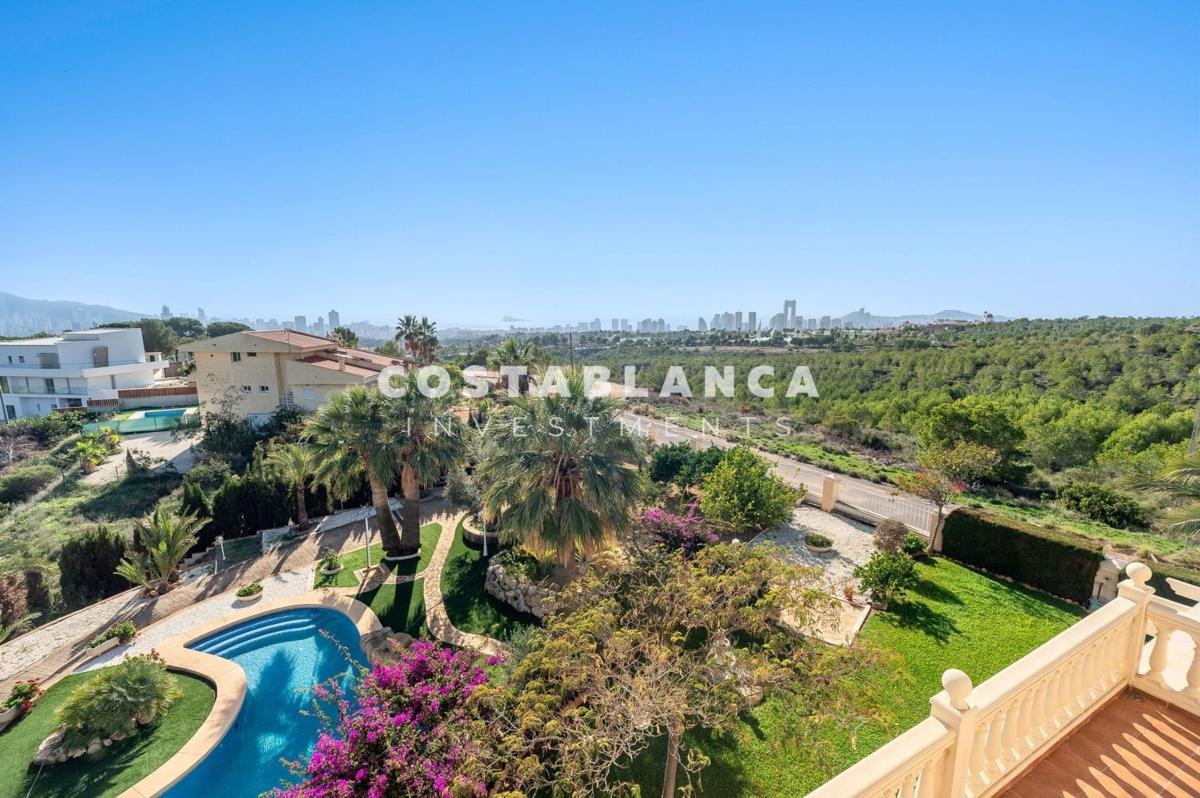 Sale of independent chalet in Casa o chalet en Urbanització el Planet, Pueblo Poniente, Benidorm, Benidorm
photo 5