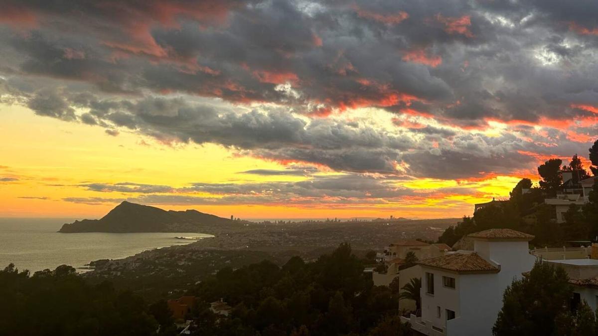 Properties for sale and rent in Spain photo 5