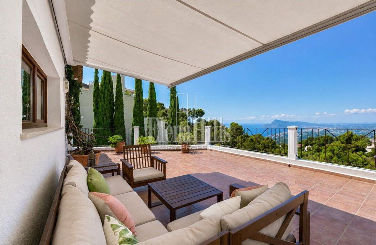 Properties for sale and rent in Spain photo 2