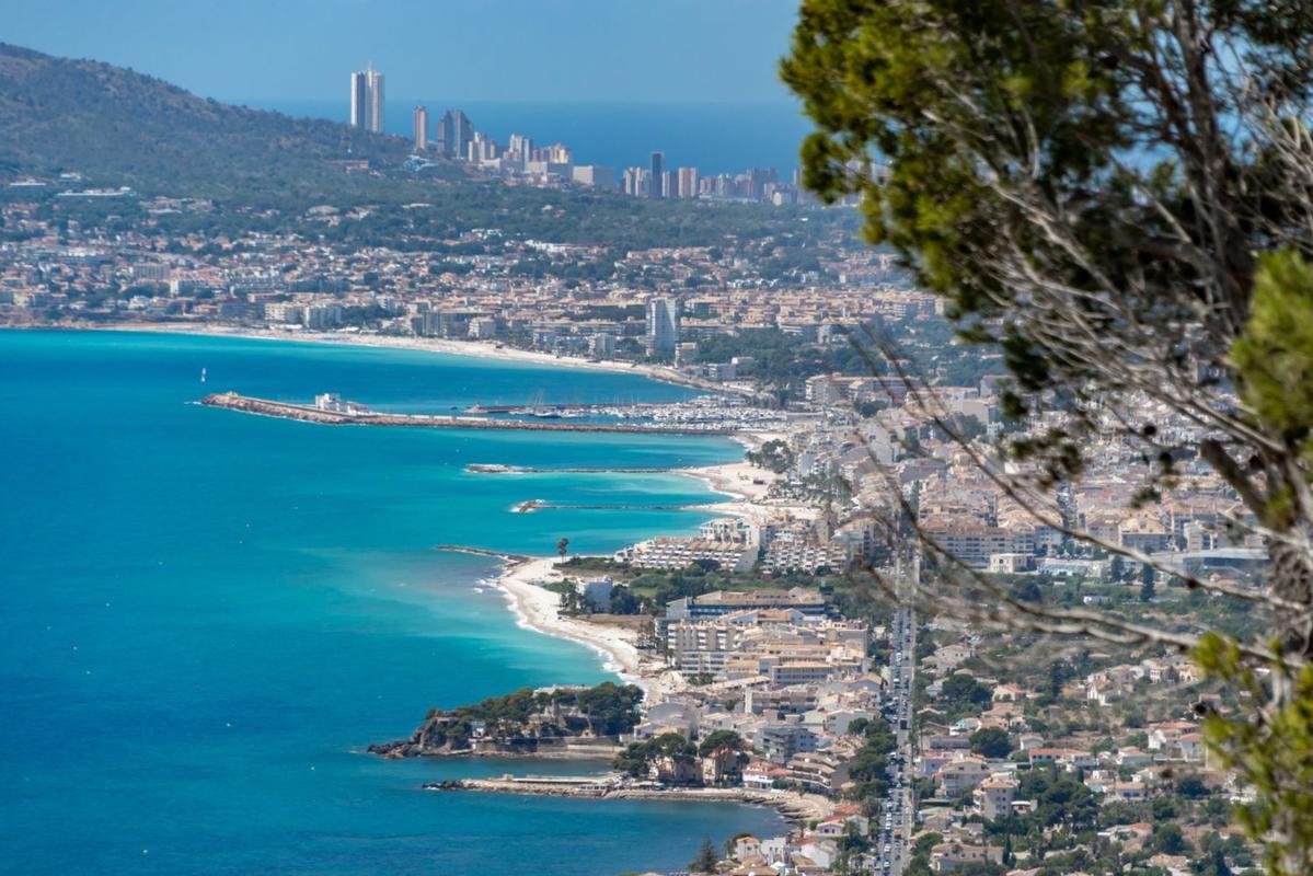 Properties for sale and rent in Spain photo 5