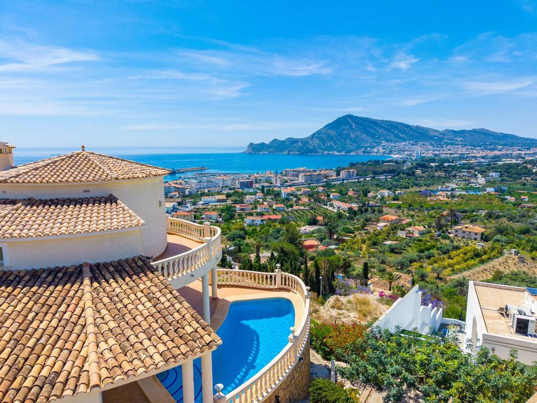 Properties for sale and rent in Spain photo 5