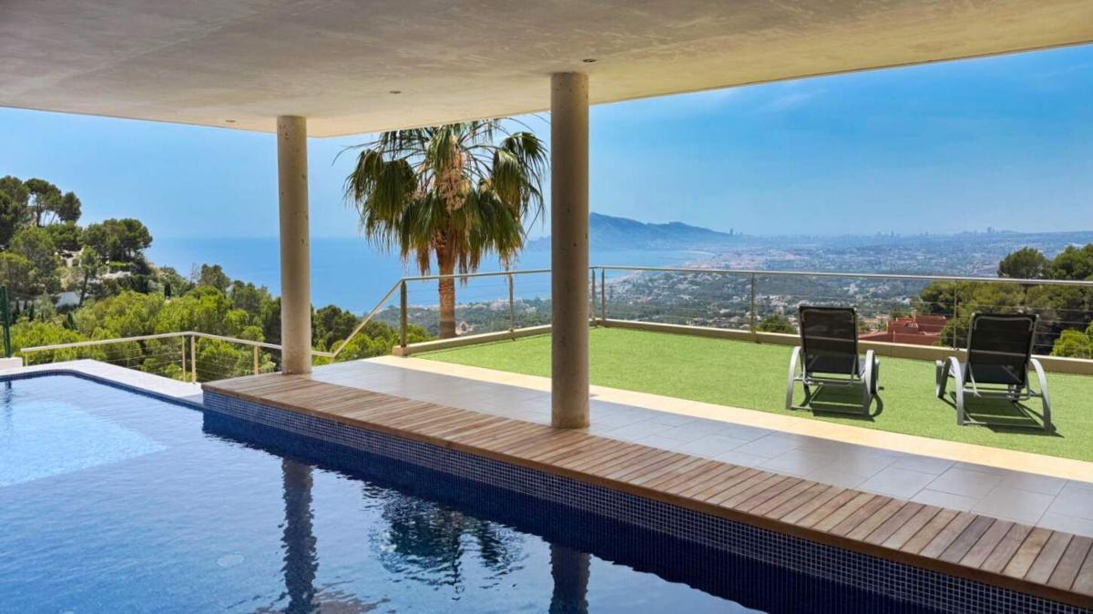 Properties for sale and rent in Spain photo 2