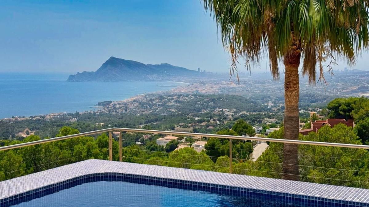 Properties for sale and rent in Spain photo 3