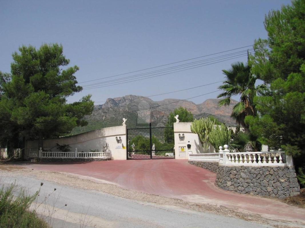Properties for sale and rent in Spain photo 3
