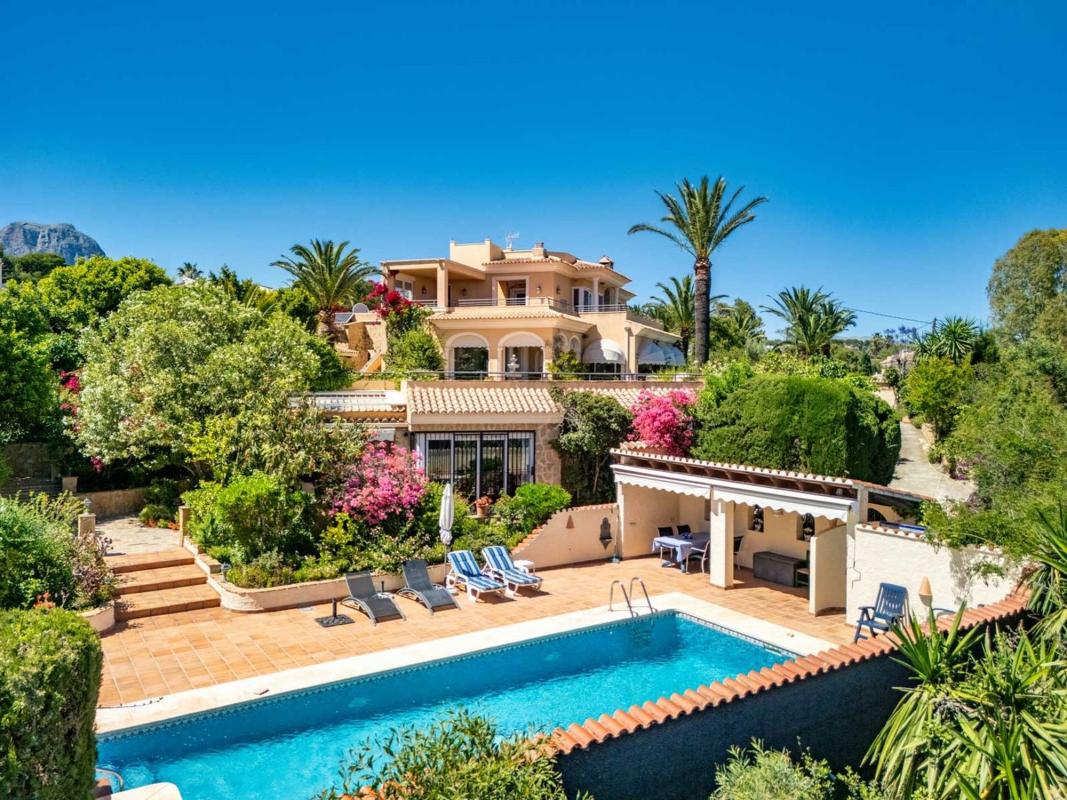 Properties for sale and rent in Spain photo 1