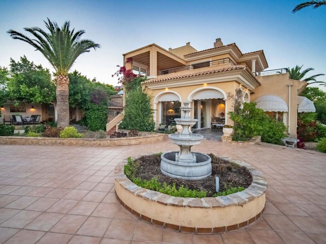 Properties for sale and rent in Spain photo 2