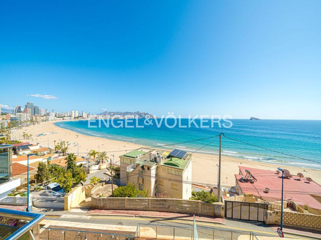 Properties for sale and rent in Spain photo 2