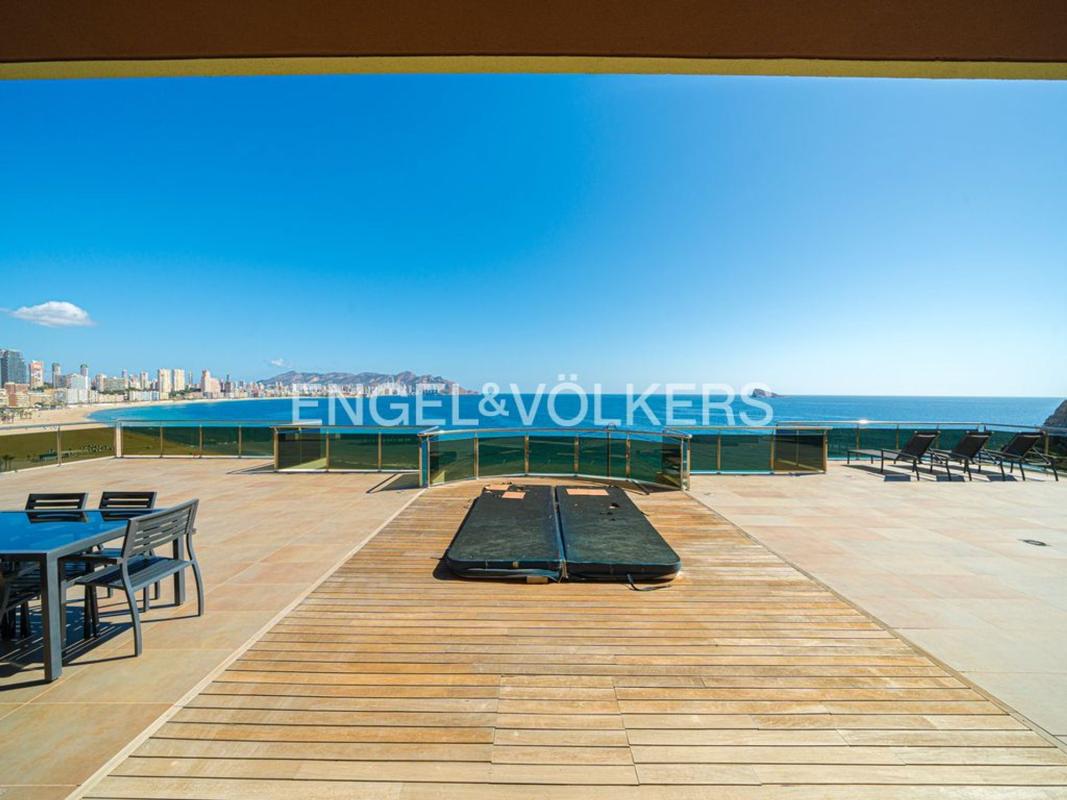 Properties for sale and rent in Spain photo 3