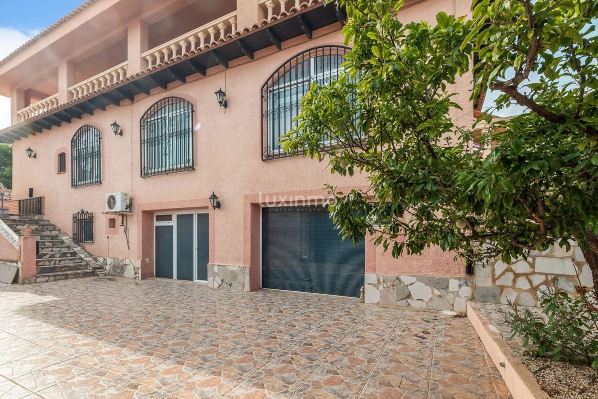 Propiedades en venta y alquiler en España photo 3