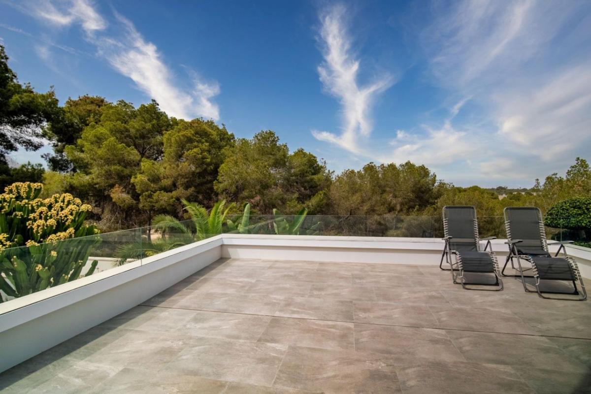 Properties for sale and rent in Spain photo 5