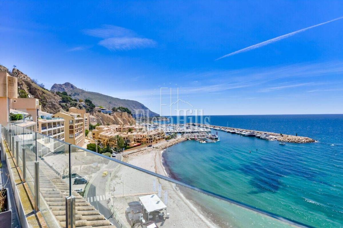 Продажа пентхауса на Ático en Calle Currica, Zona de Mascarat, Altea, Алтея photo 3