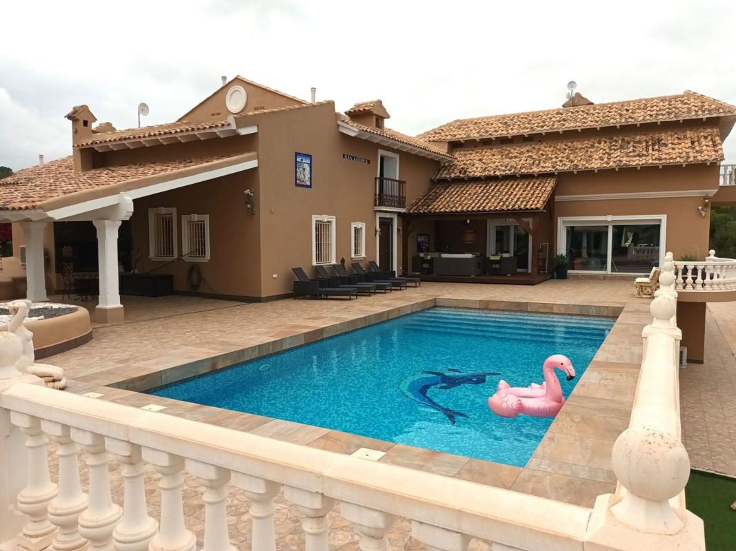 Properties for sale and rent in Spain photo 2