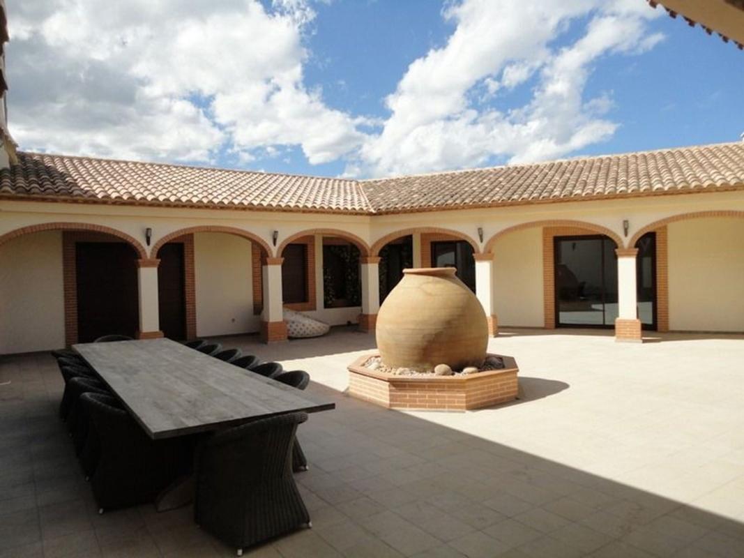 Properties for sale and rent in Spain photo 4