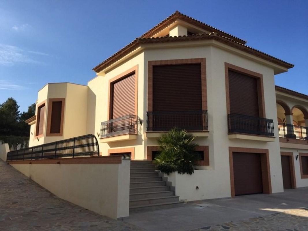Properties for sale and rent in Spain photo 5