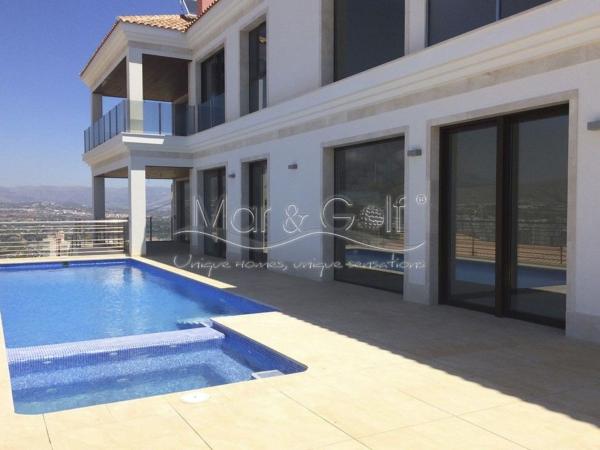 Casa o chalet independiente en Avenida de Tokio, Zona Sierra Helada, Benidorm photo 1