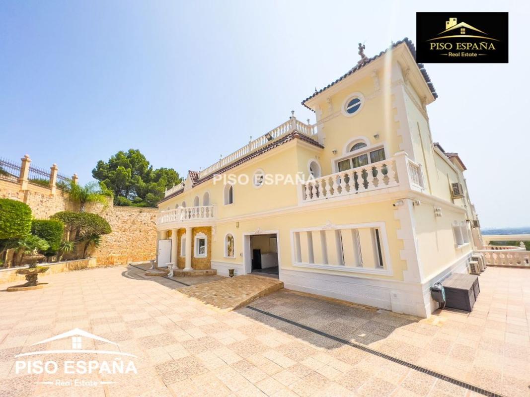 Недвижимость на продажу и в аренду в Испании photo 5