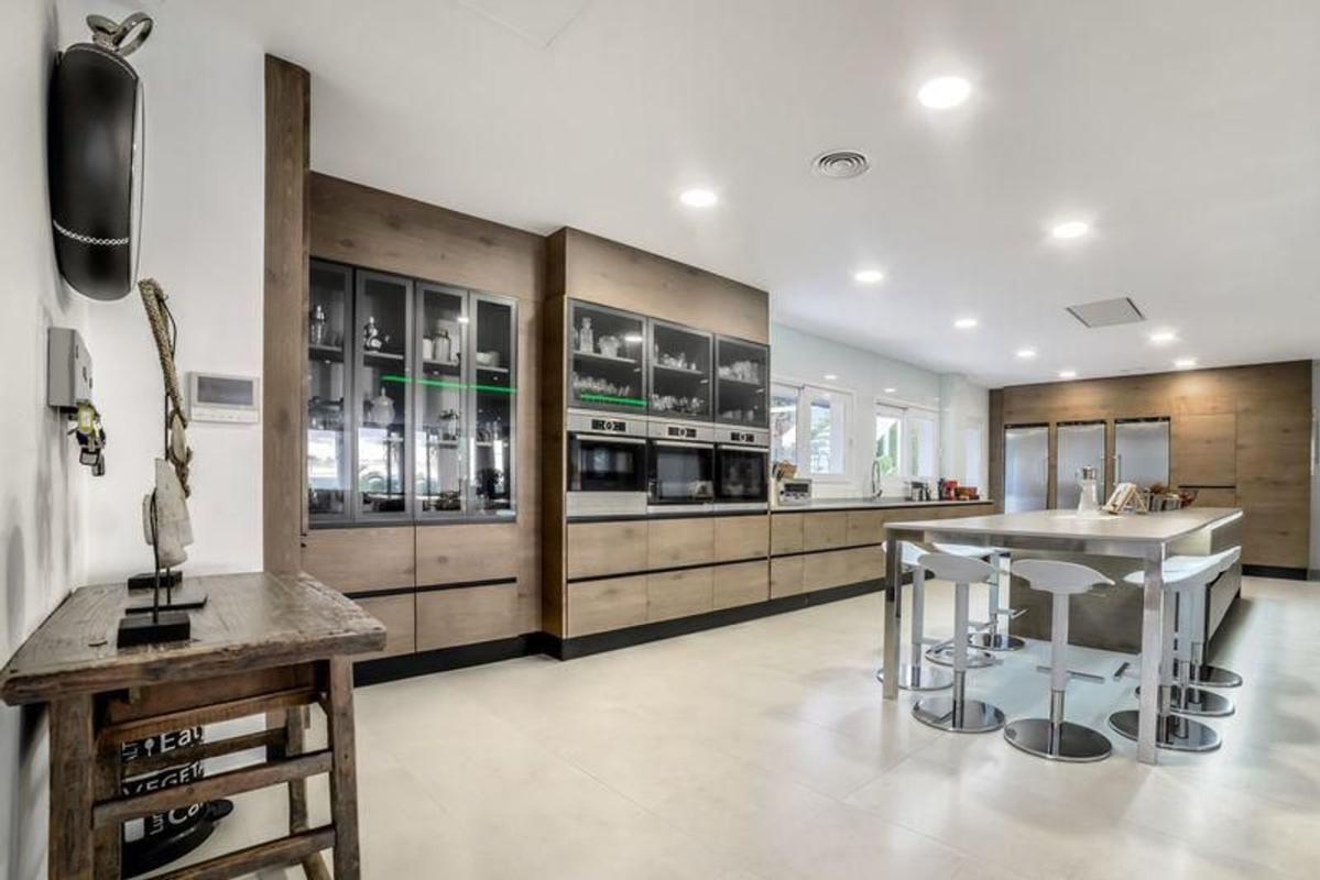 Properties for sale and rent in Spain photo 5