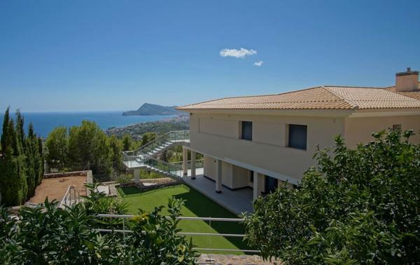 Частный шале на продаже в Casa o chalet en Altea la Vella, Altea, Алтея photo 1