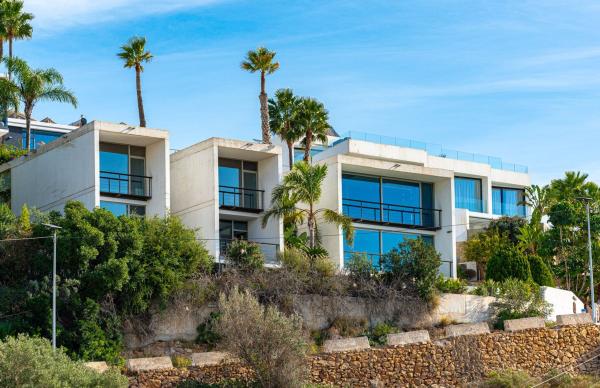 Частный шале на продаже в  Casa o chalet en Calle Taywan, Zona Sierra Helada, Benidorm, Бенидорм photo 1