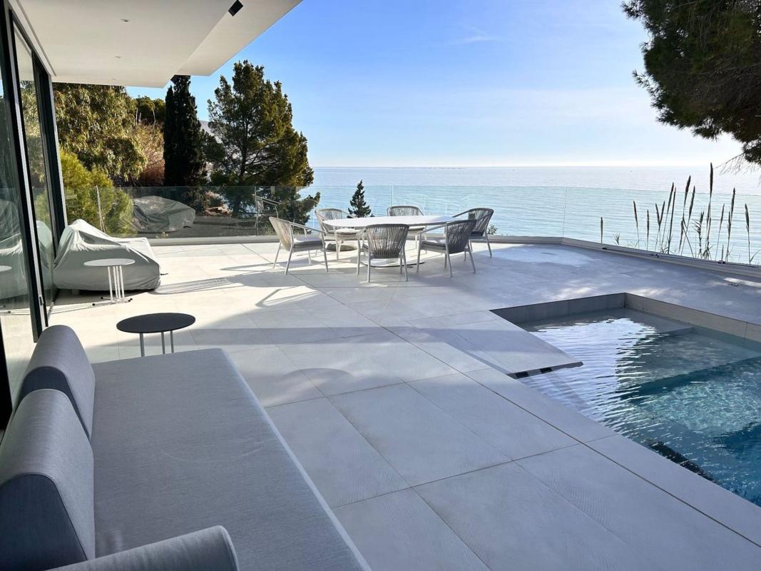 Properties for sale and rent in Spain photo 2