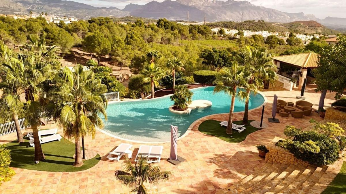 Properties for sale and rent in Spain photo 3