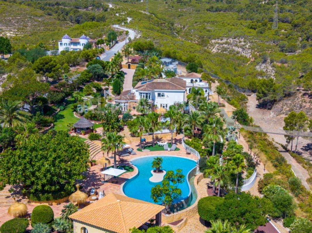 Properties for sale and rent in Spain photo 2