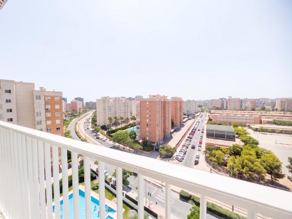 Sale of flat in Avenida de Oviedo, Alicante
photo 1