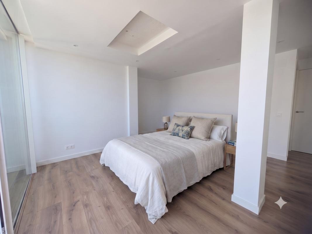 Sale of apartment in Avenida de Oviedo, Alicante
photo 2