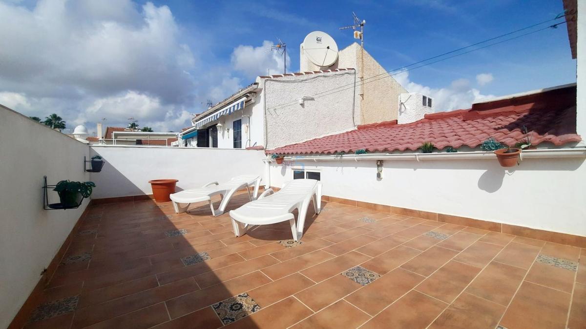 Продажа отдельного шале в  Casa o chalet en Mil Palmeras, Pilar de la Horadada, Пилар де ла Орадада photo 4