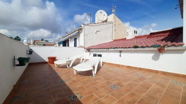 Independent chalet for sale in Casa o chalet en Mil Palmeras, Pilar de la Horadada, Pilar de la Horadada
 photo 4