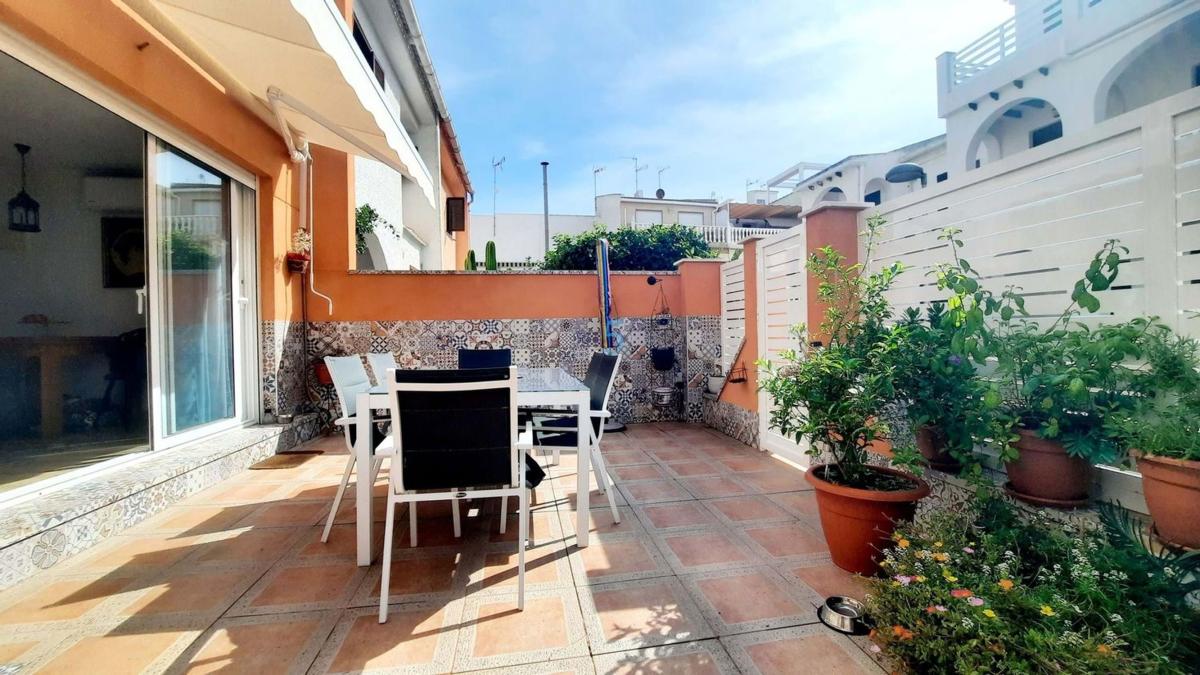 Продажа отдельного шале в  Casa o chalet en Mil Palmeras, Pilar de la Horadada, Пилар де ла Орадада photo 5