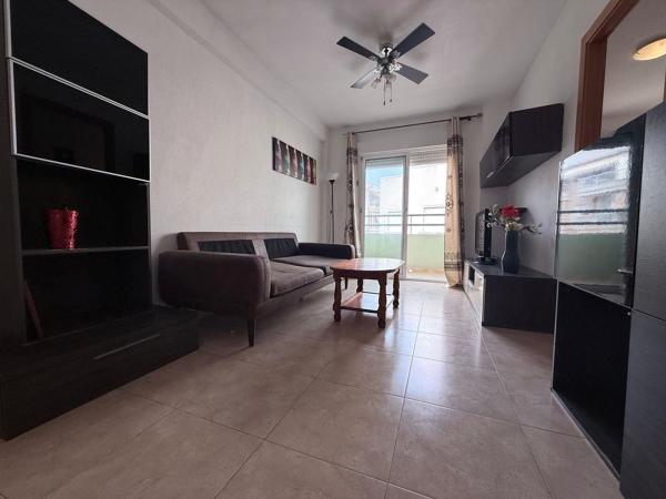 Sale of flat in Piso en Calle Fuensanta, Antonio Machado, Torrevieja, Torrevieja
thumbnail 3