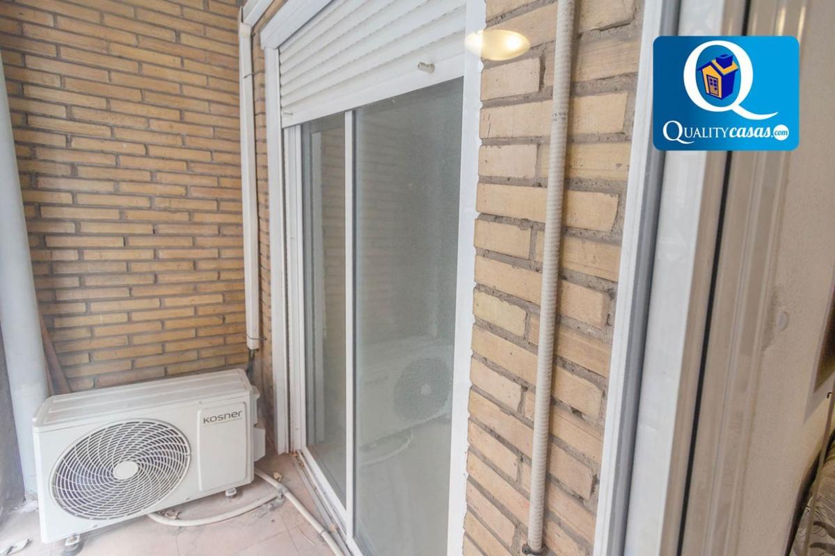 Venta de piso en Piso en Carolinas Altas, Alicante / Alacant, Alicante / Alacant
 photo 2