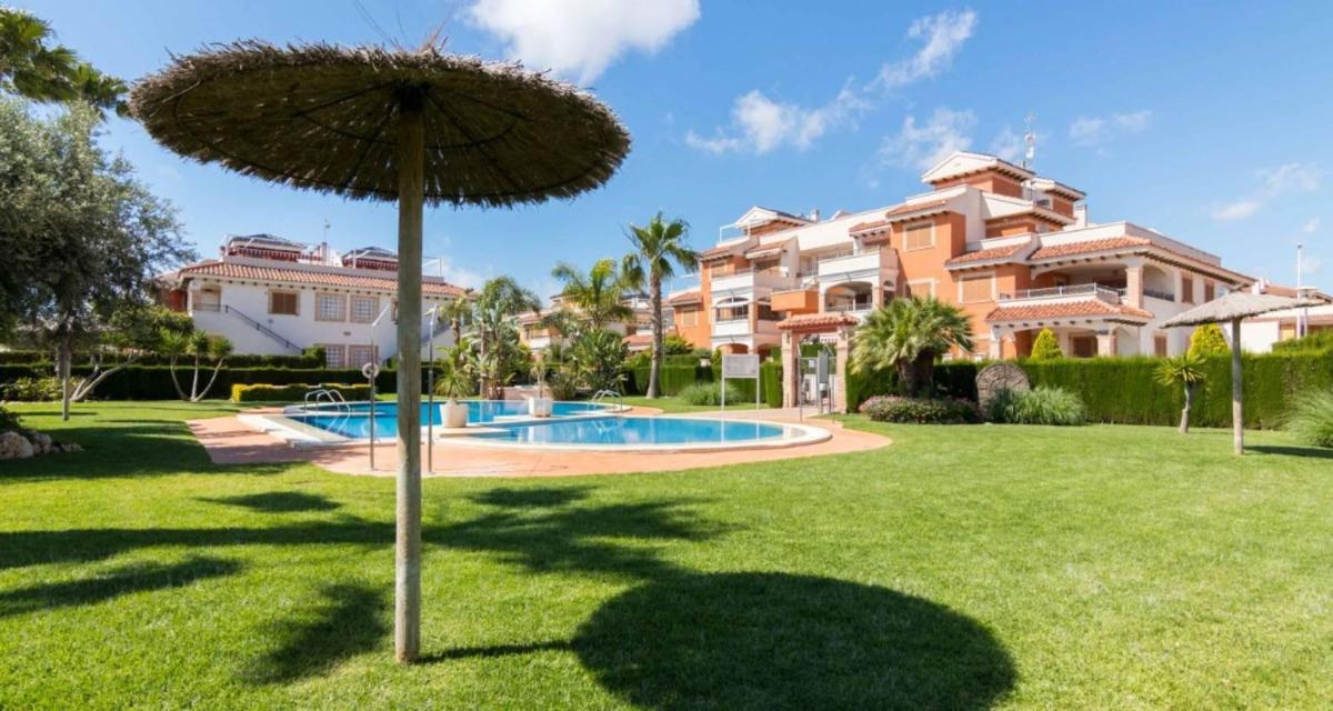 Sprzedaż poddasza w Ático en Calle Almorávides, La Ciñuelica - Villa Rosa, Orihuela, Orihuela photo 2