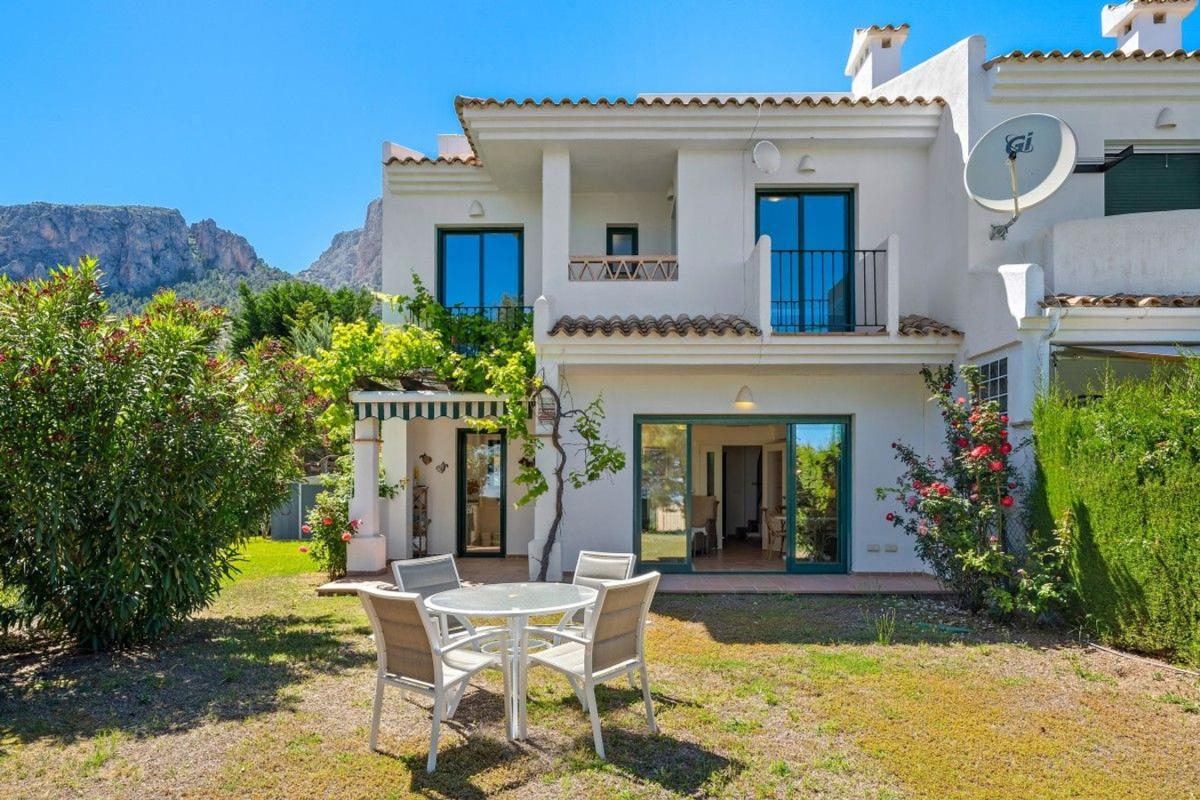 Venta de chalet adosado en Chalet adosado en Calle Bernia, 33, Casco urbano, Polop , Polop photo 1