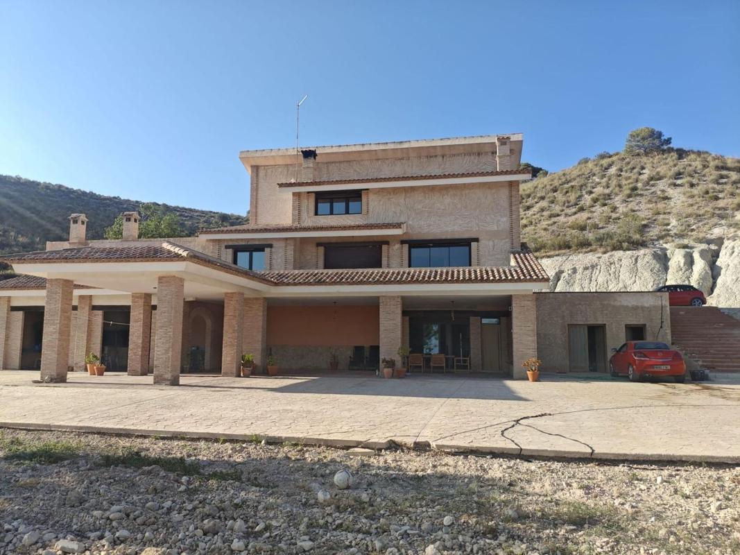 Properties for sale and rent in Spain photo 2