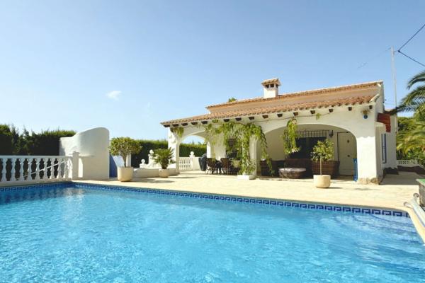 Chalet wolnostojący na sprzedaż w  Casa o chalet en Moravit-Cap Blanc, Moraira, Moraira photo 1