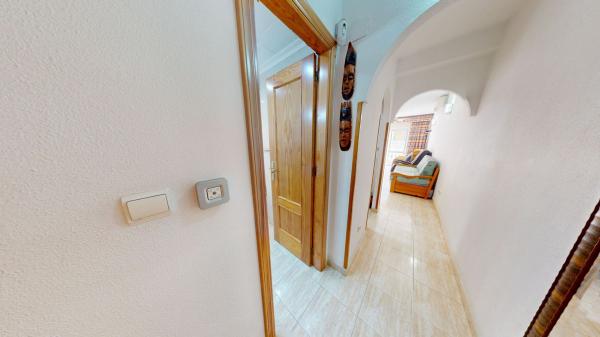 Venta de piso en Piso en Calle Apolo, El Molino, Torrevieja, Torrevieja
 photo 2