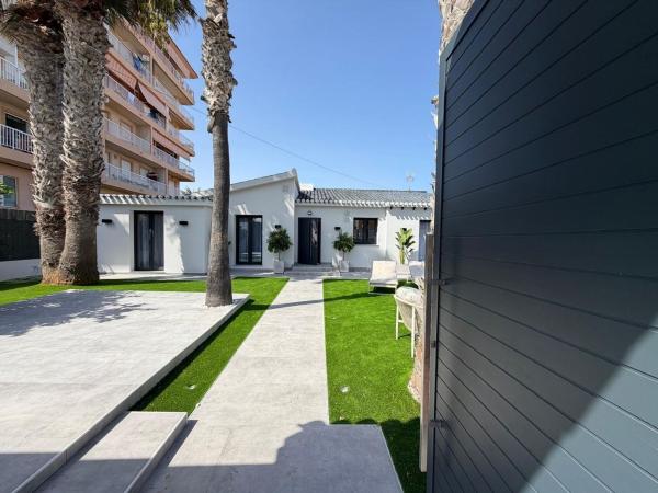Casa o chalet independiente en Calle Pleamar, Punta Prima, Torrevieja photo 2