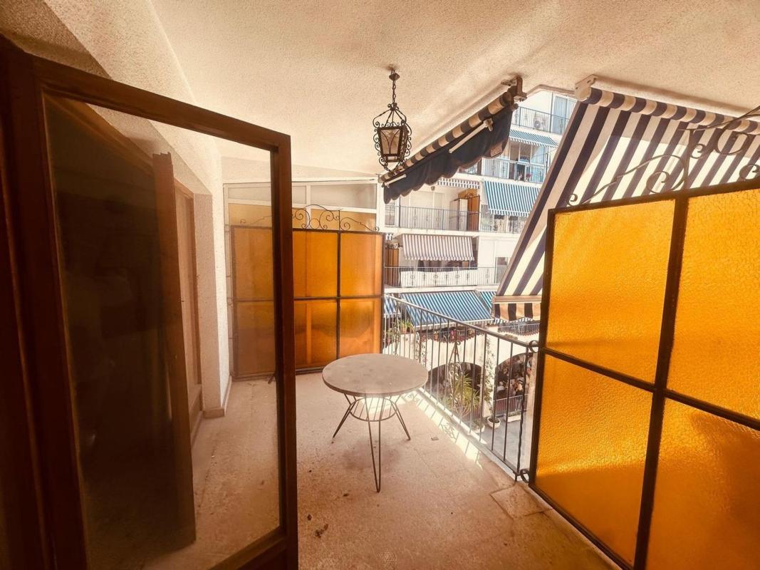 Продажа квартиры на Piso en Centro Urbano, Benidorm, Бенидорм
 photo 4