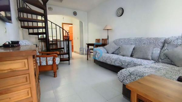 Частный шале на продаже в  Casa o chalet en La Siesta - El Salado - Torreta, Torrevieja, Торревьеха photo 3