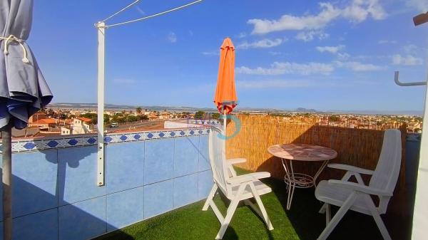Частный шале на продаже в  Casa o chalet en La Siesta - El Salado - Torreta, Torrevieja, Торревьеха photo 4
