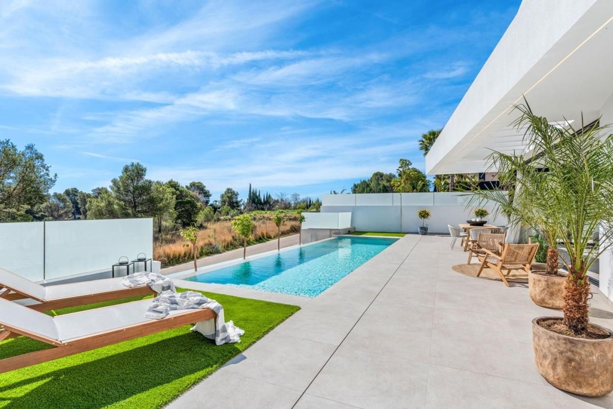 Properties for sale and rent in Spain photo 1