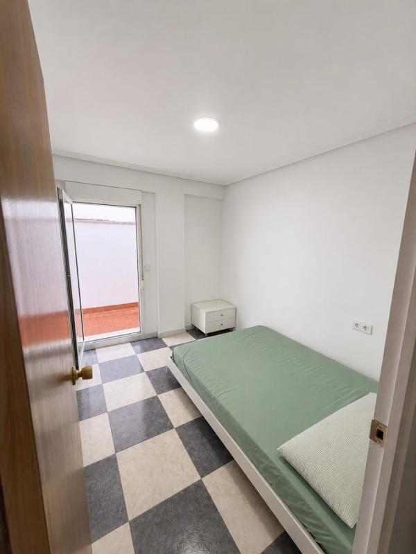 Sprzedaż mieszkania w Piso en Calle Francisco Tomás y Valiente, 70, Carrús Este, Elche / Elx, Elche / Elx
photo 3