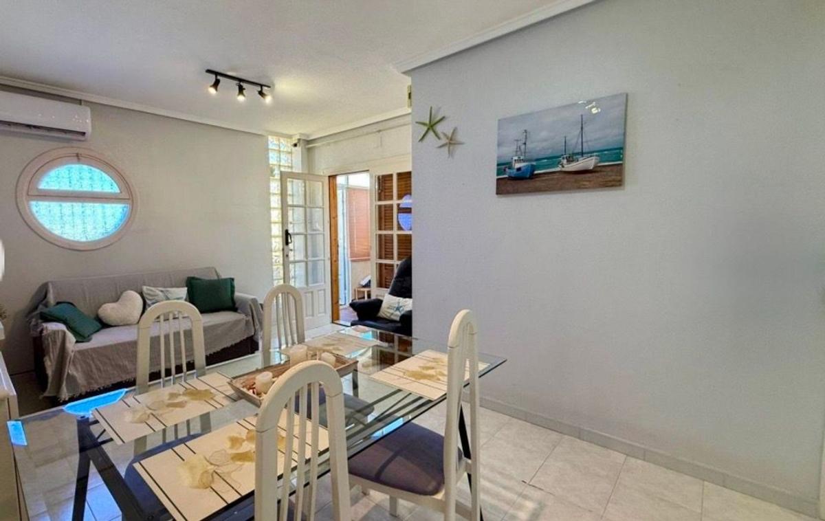 Sprzedaż szeregowego domku w Chalet adosado en Avenida de Torrevieja, 179 a, Los Balcones - Los Altos del Edén, Torrevieja , Torrevieja photo 5